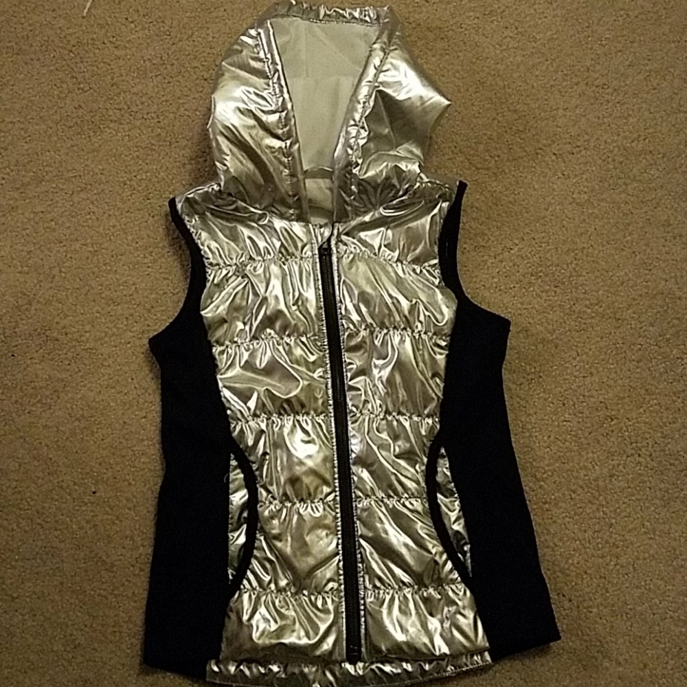 Girls Zella vest with hood